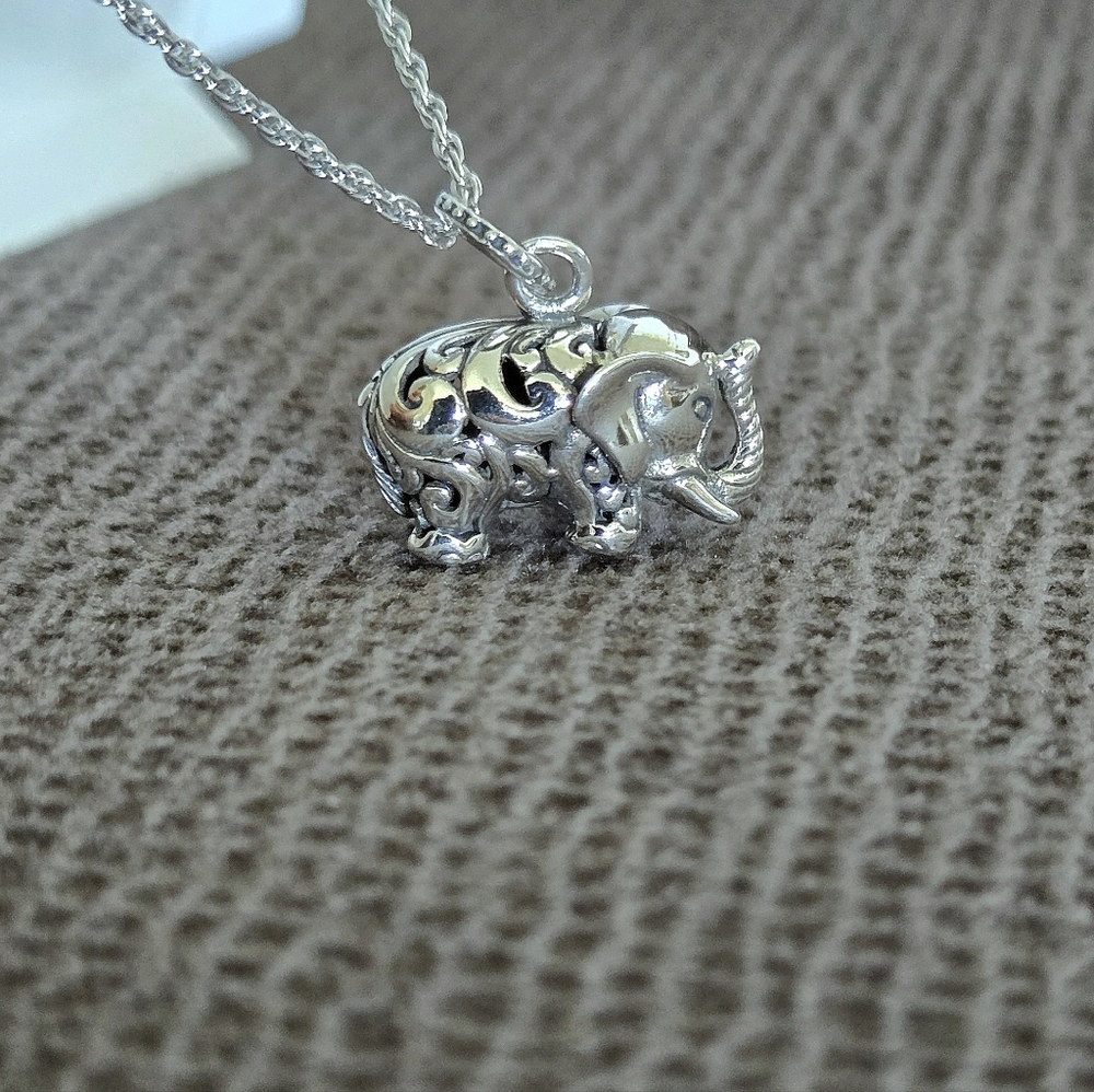 Annika Witt Sterling Silver🤍 Elephant🐘 Pendant Necklace - NIB - Picture 5 of 15